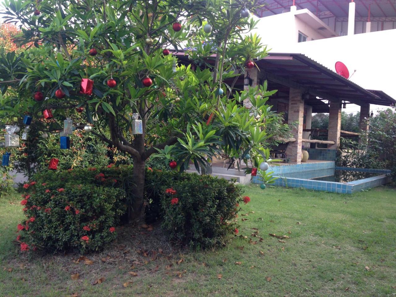 Baan Tawan Shine Surin Hotel Exterior photo